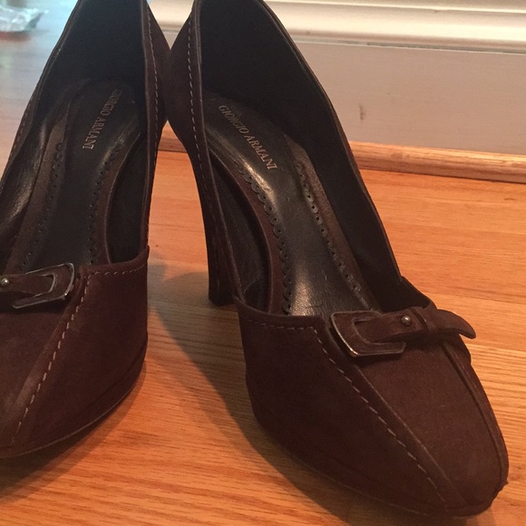 Giorgio Armani dark brown suede heels - Picture 4 of 6